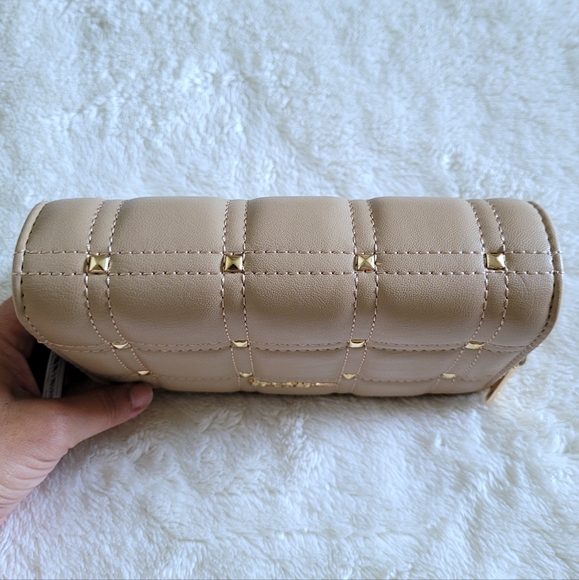 bebe Chica👩 Stud Crossbody Bag in Beige - NWT - Picture 3 of 16